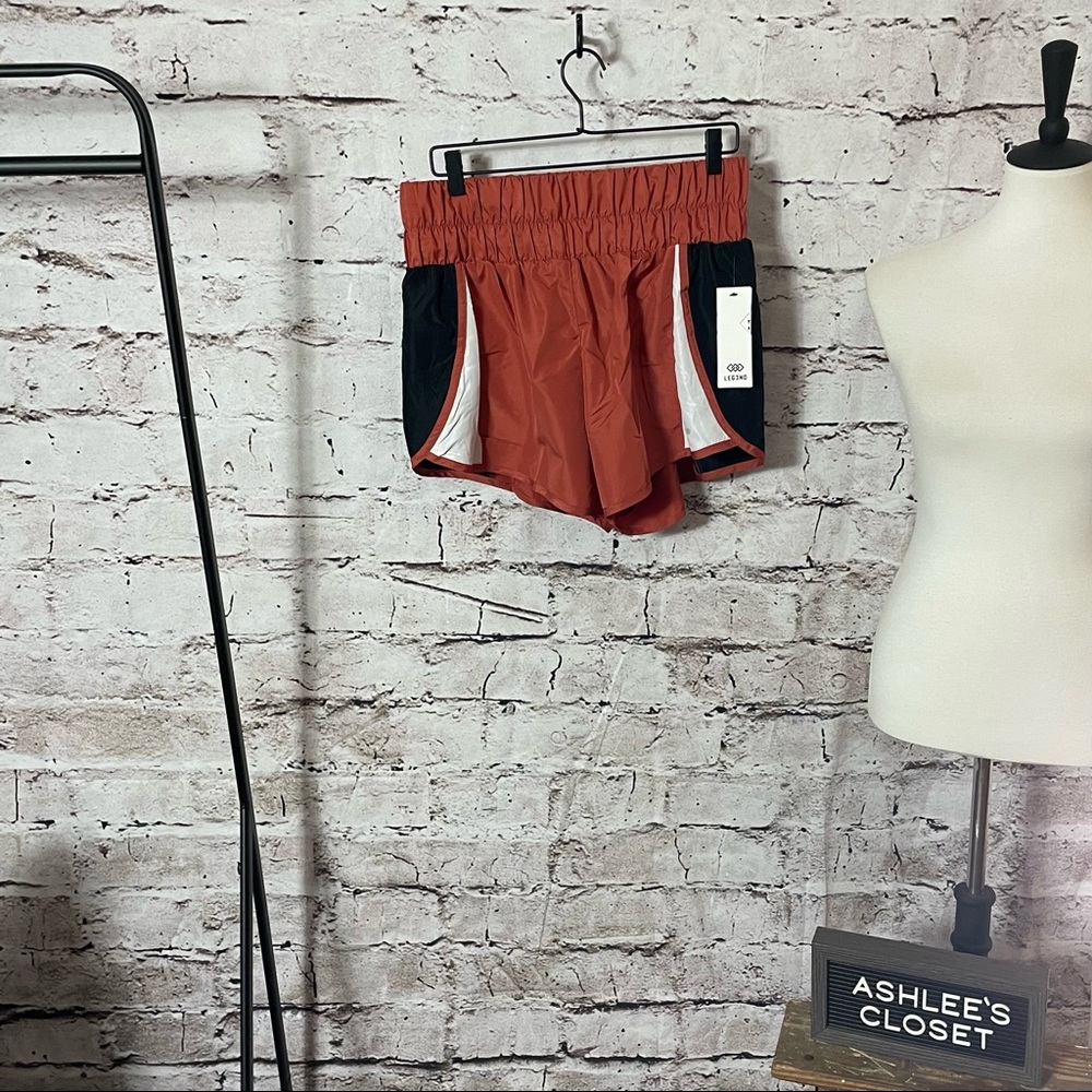 NWT Leg3nd Legend Women’s Athletic Shorts - Size XL